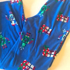 Old navy Christmas boys pjs size XL